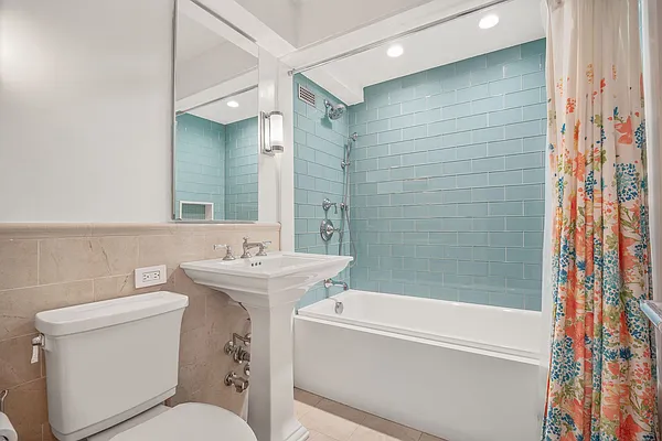 Sold by William Raveis Real Estate | media 9