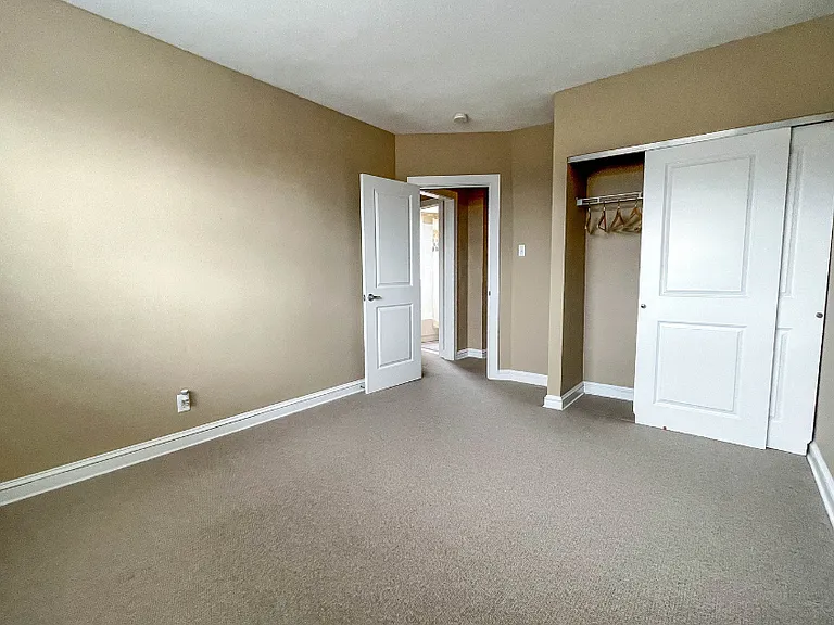 2 Bedroom