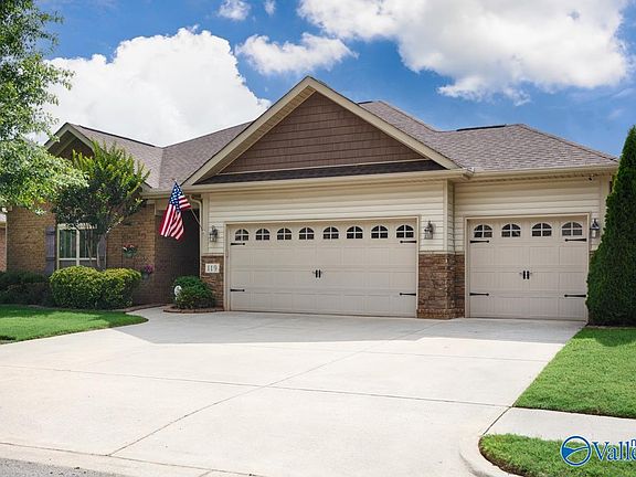 2nd image of 119 Autumn Cove Dr