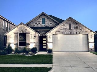 1800 Outpost Creek Ln, Aubrey, TX 76227