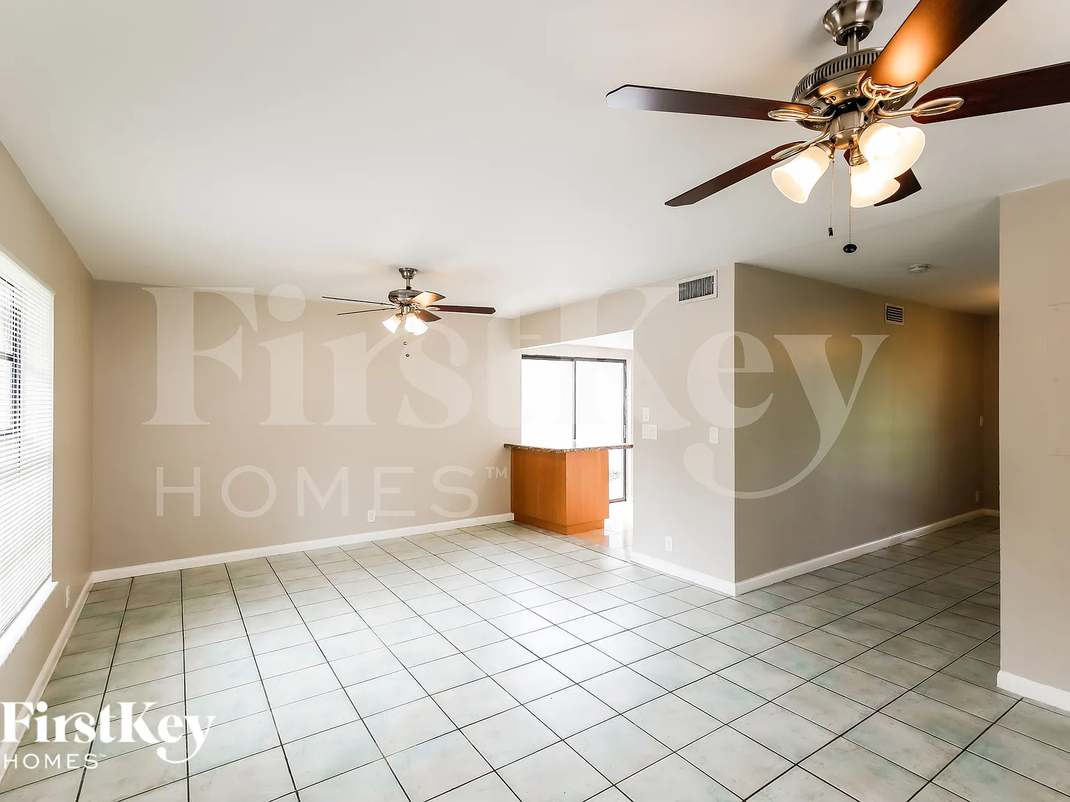 3 bed, 2.5 bath, 1773 sqft, $2,850 — Photo 2
