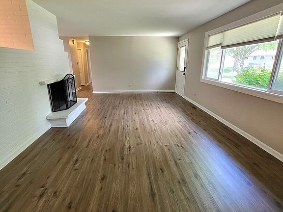 4th image of 1408 Fairlane Dr