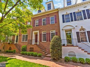 8845 Ashgrove House Ln, Vienna, VA 22182