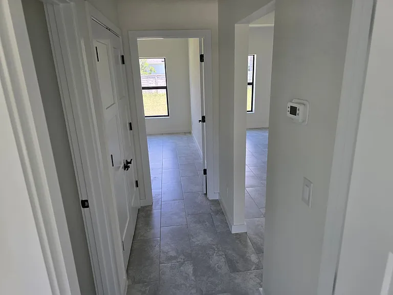 4240 Las Almanos Ave — Photo 13