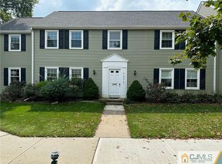 253 O'Mystic Ln, Monroe Township, NJ 08831