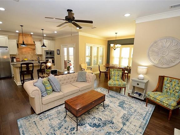 Great room, kitchen, & breakfast room