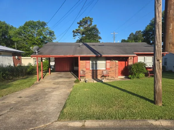 176 Northside Cir, Starkville, MS 39759