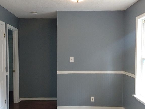 4th image of 2827 Summertree Ln