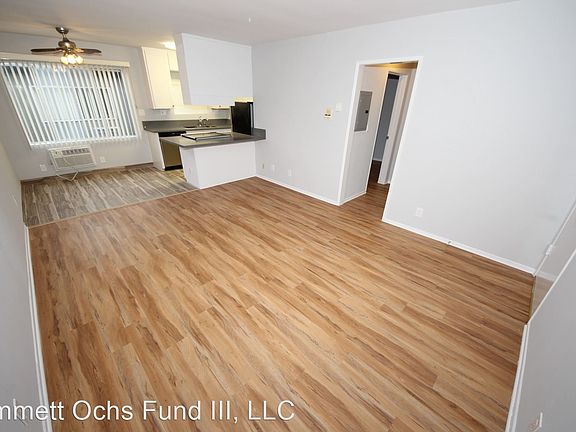 2nd image of 1725 Purdue Ave APT 203