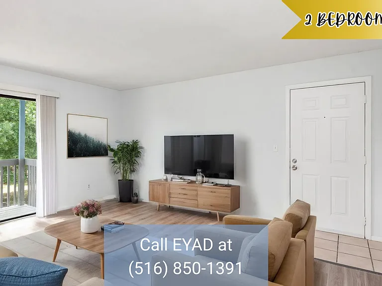 2181 Agora Cir SE — Photo 2