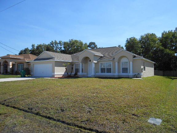 3rd image of 216 NW Goldcoast Avenue