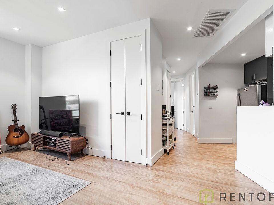 1st image of 781 Washington Ave #1N