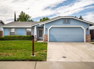 1004 Hayer Cir, Rio Linda, CA 95673
