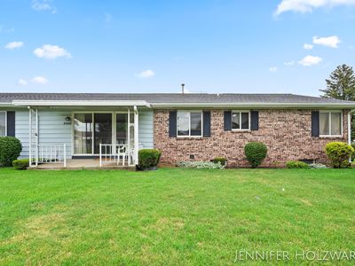 5990 Leisure South Dr SE, Kentwood, MI, 49548
