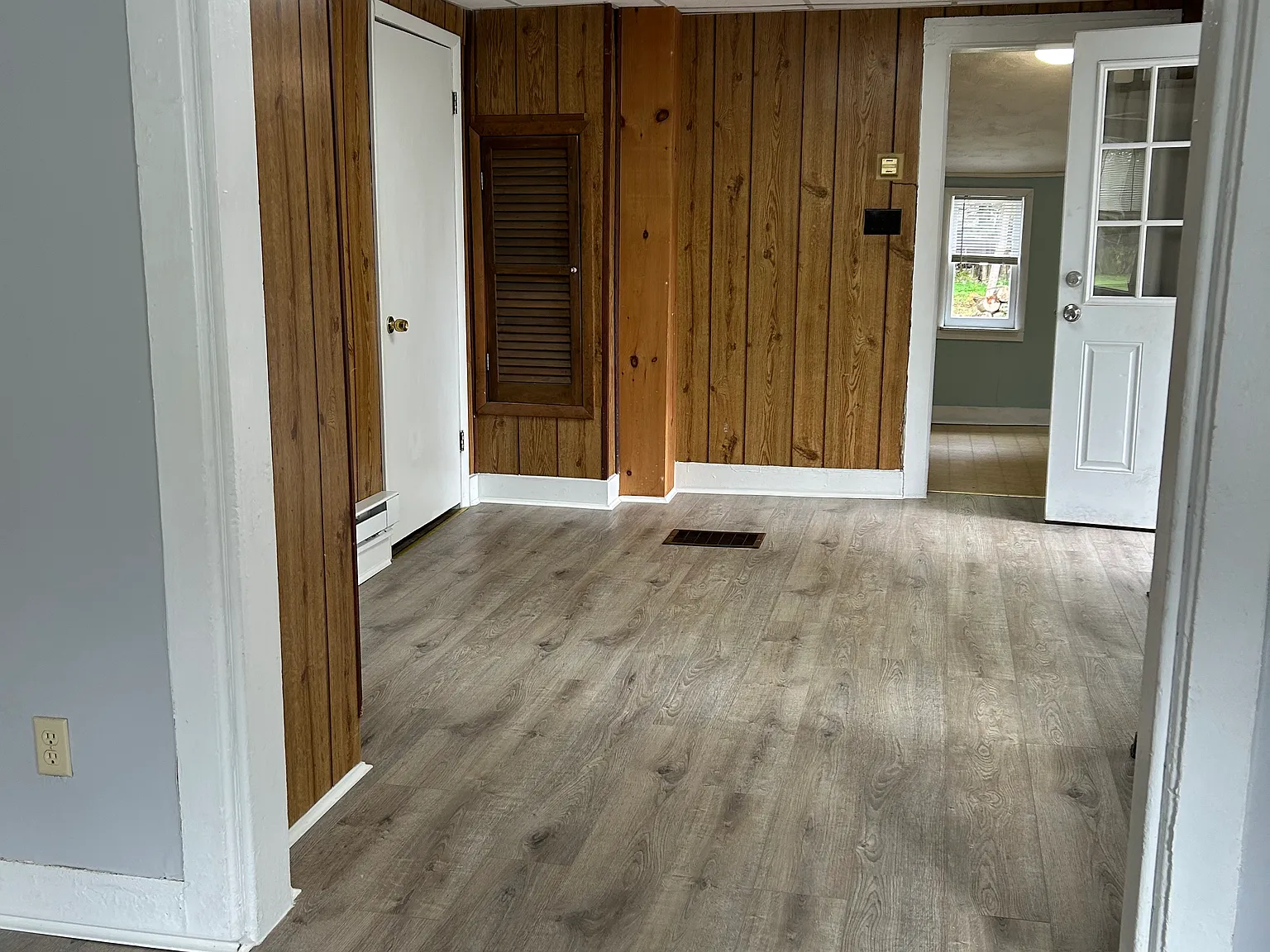 2 bed, 800 sqft, $1,500 — Photo 3