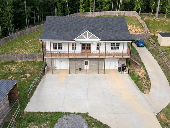 2nd image of 117 Rooster St