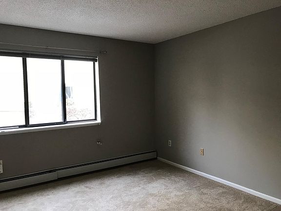 5th image of 7615 Edinborough Way APT 4108