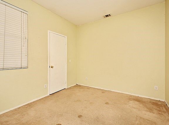 5th image of 6487 Lilac Ct
