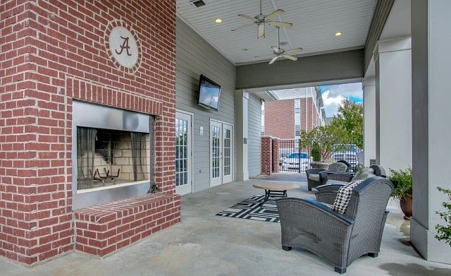 2nd image of 700 15th St Unit 1305