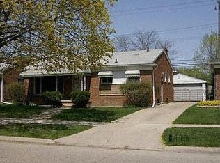 26830 W Davison, Redford, MI 48239
