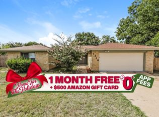 2310 Stockbridge Ct, Pantego, TX 76015