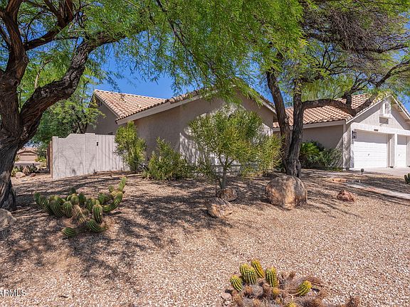 4th image of 19830 N 84TH Avenue
