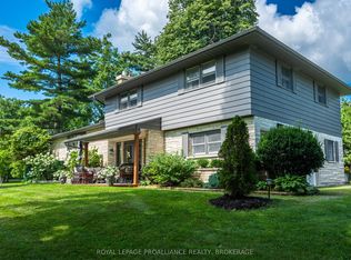 330 Elmwood Dr, Gananoque, ON K7G 1P1