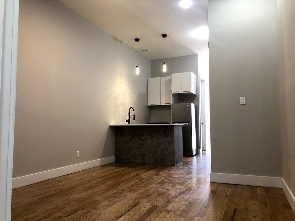 1st image of 249 Montrose Ave #1AA
