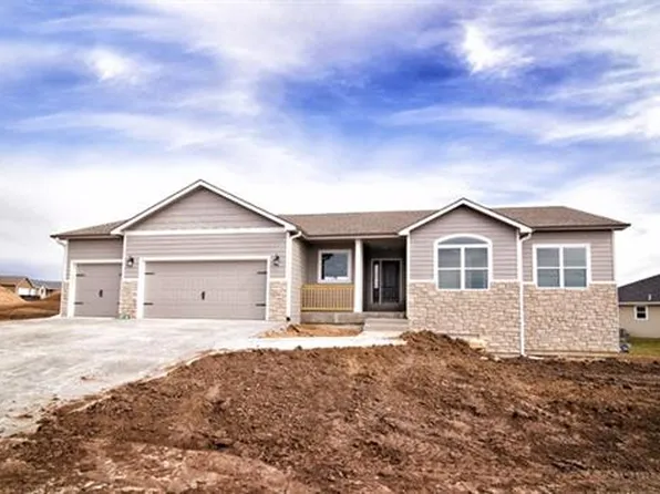 4693 N Dwight Dr, Manhattan, KS 66502