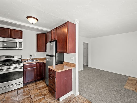 2nd image of 119 E Leslie Ave APT 1