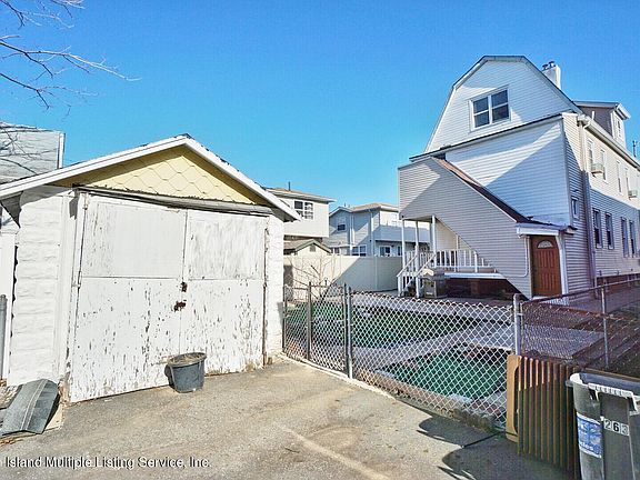 4th image of 7355 Amboy Rd