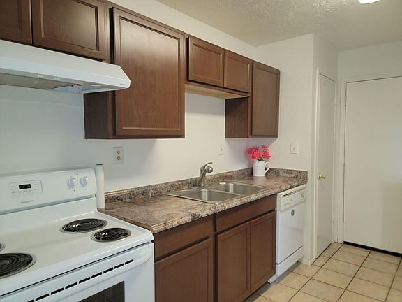 2nd image of 1003 Misty Meadow Ct