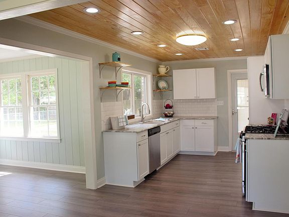 Updated kitchen