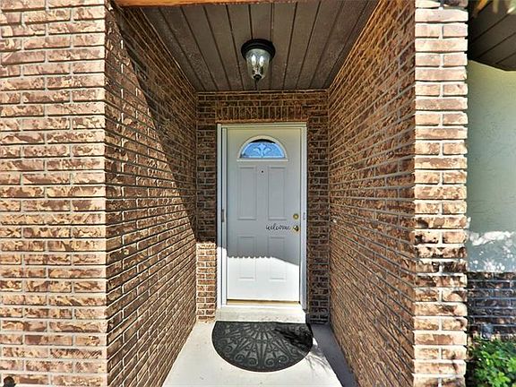 2nd image of 1705 Cypress Ct