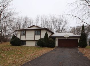 578 Witt Ct, Vadnais Heights, MN 55127