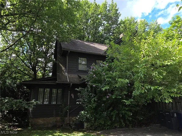 2967 Meadowbrook Blvd, Cleveland Heights, OH 44118