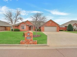 1100 Stephanie Ln, Altus, OK 73521