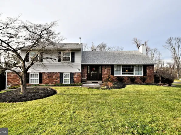 988 Williamson Rd, Horsham, PA 19044