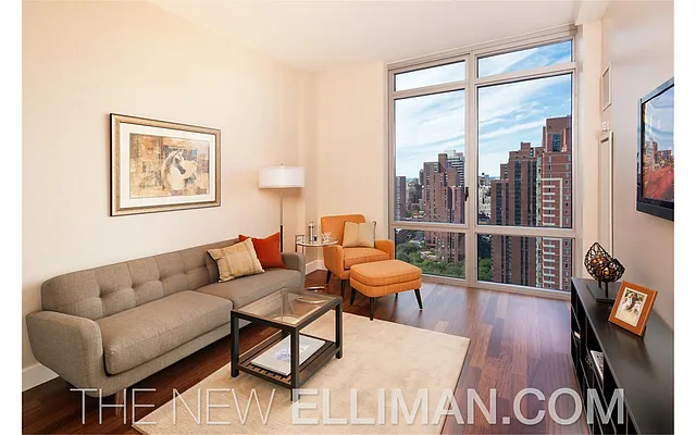 Sold by Douglas Elliman | media 17