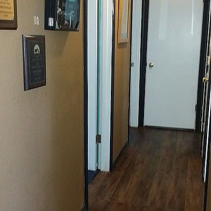 Hallway towards bedrooms