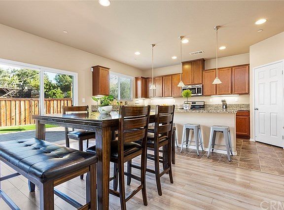 4th image of 26131 Scott Victor Cir