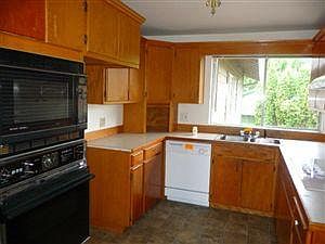 3rd image of 2818 Larlin Dr