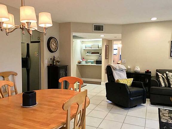 3rd image of 3553 NW 35th St #1618