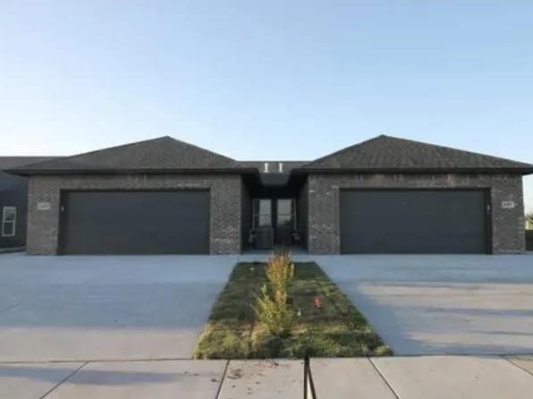 16215-16217 W Ike Ct, Goddard, KS 67052