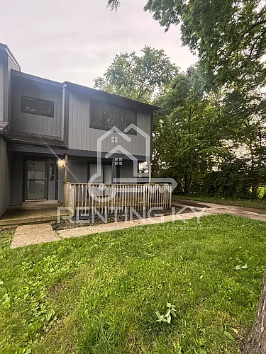 120-122 Nave Pl Photo 1