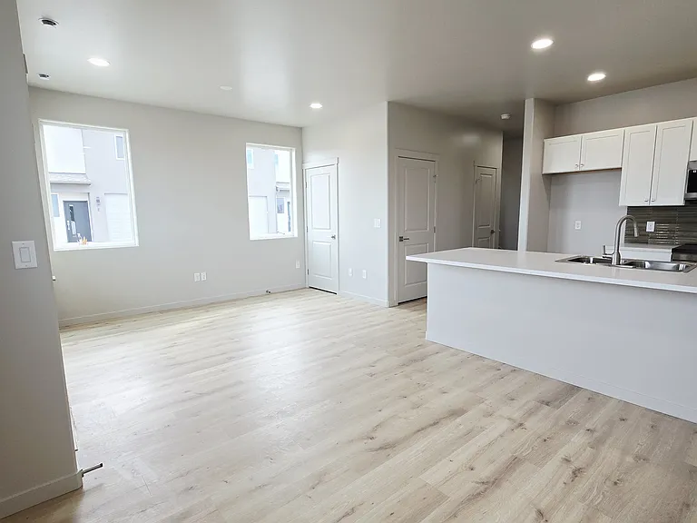 2786 Caspian Way #A — Photo 13