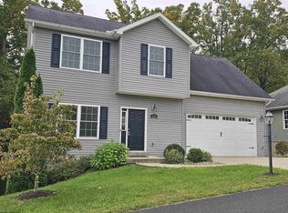 306 Hidden Point Trl, Morgantown, WV 26508