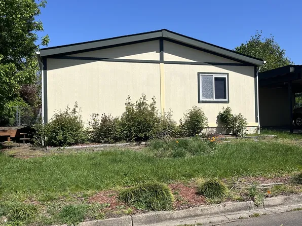 1170 SW Marie Dr, McMinnville, OR 97128