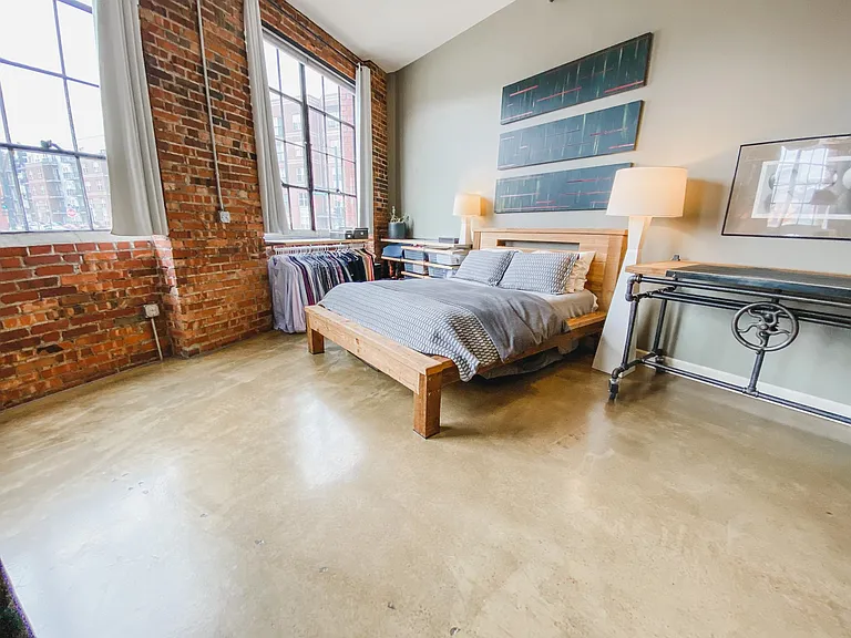 2500 Walnut St #104 — Photo 3