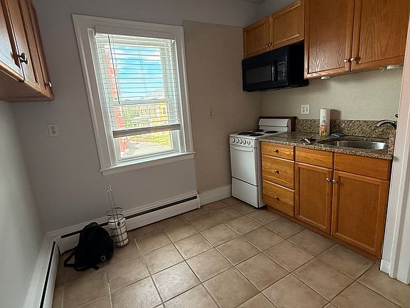 3rd image of 29 Church St APT 5